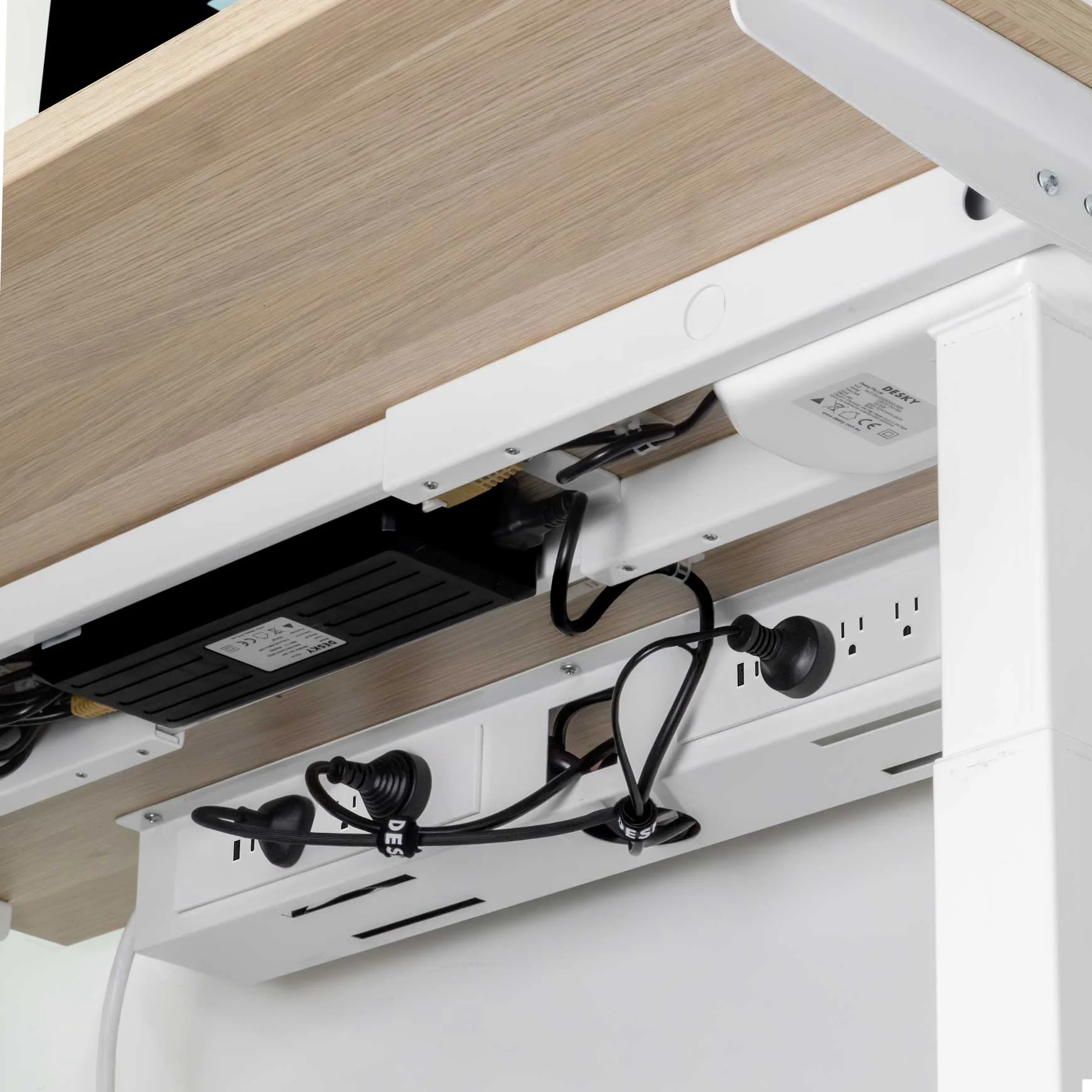 Desky Mini Cable & Power Tray - Image 4