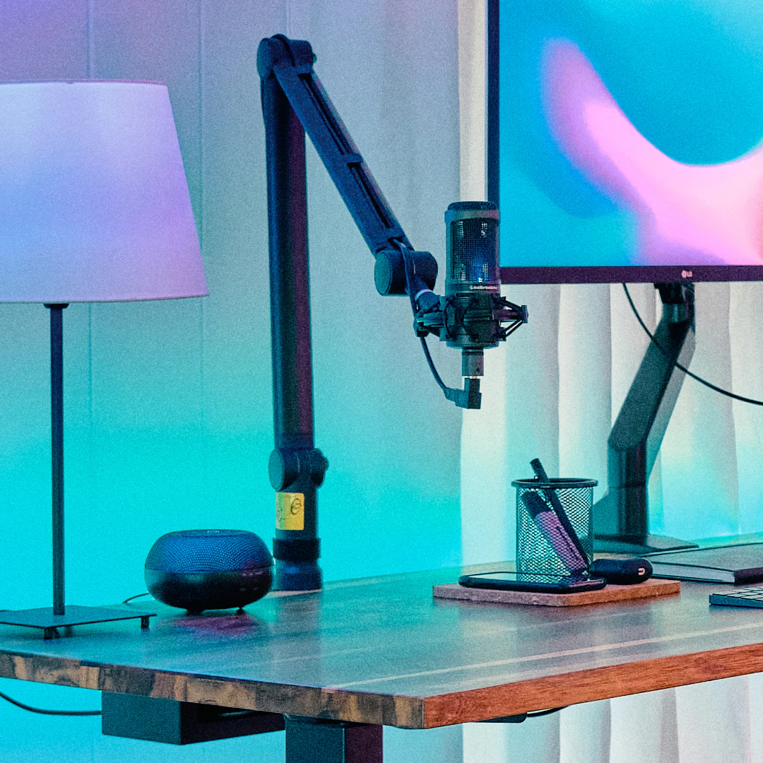 Almost Perfect Desky Adjustable Microphone Boom Arm - Image 3