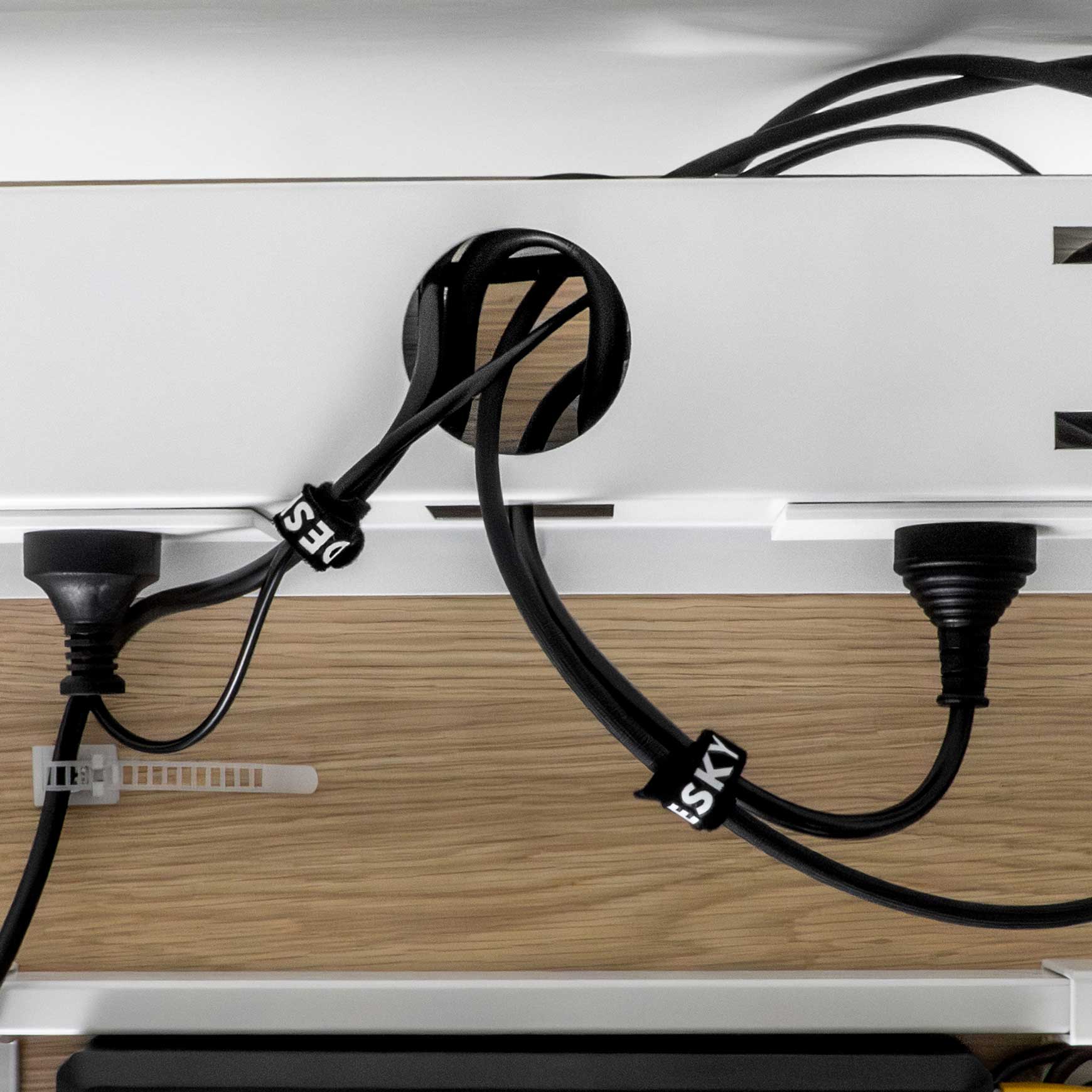 Desky Cable Organizer Kit - Image 4