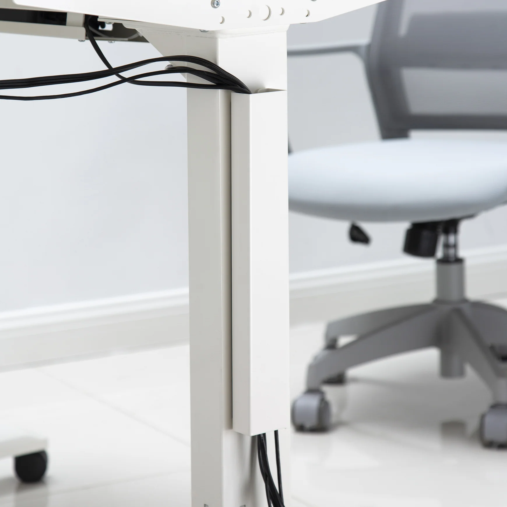 Desky Magnetic Cable Management - Image 6