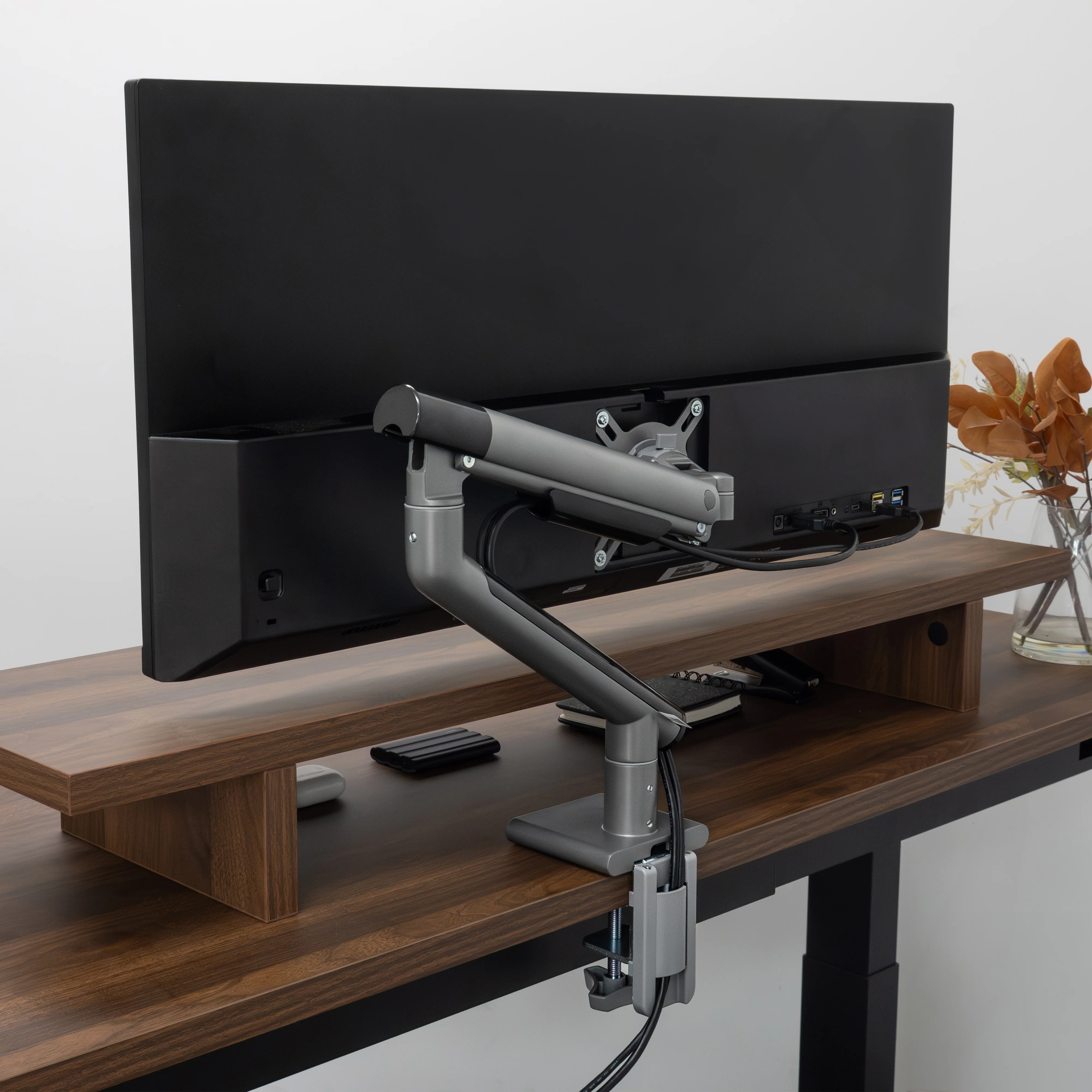 Desky Single Slim Aluminium Monitor Arm - Image 2