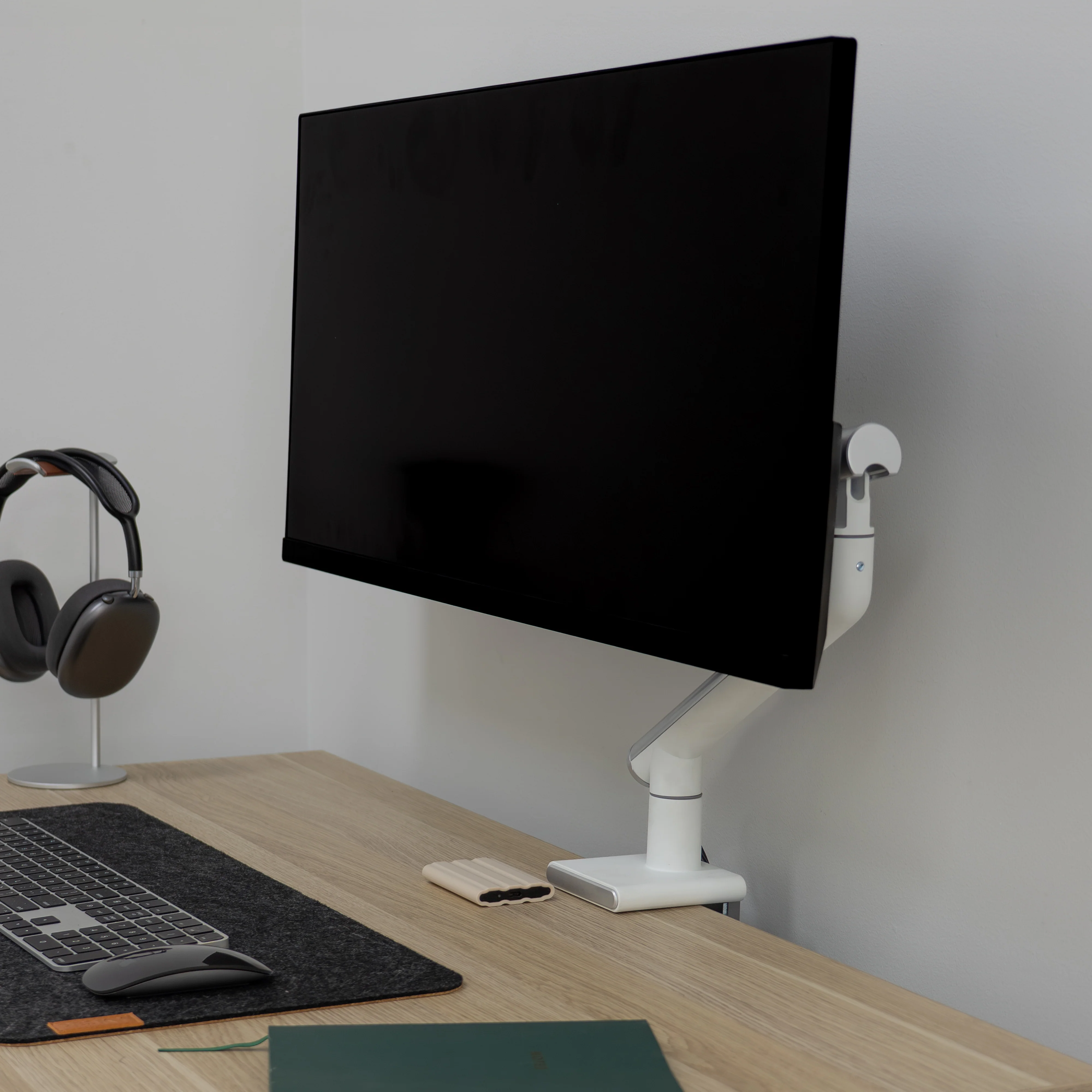 Desky Single Slim Aluminium Monitor Arm - Image 6