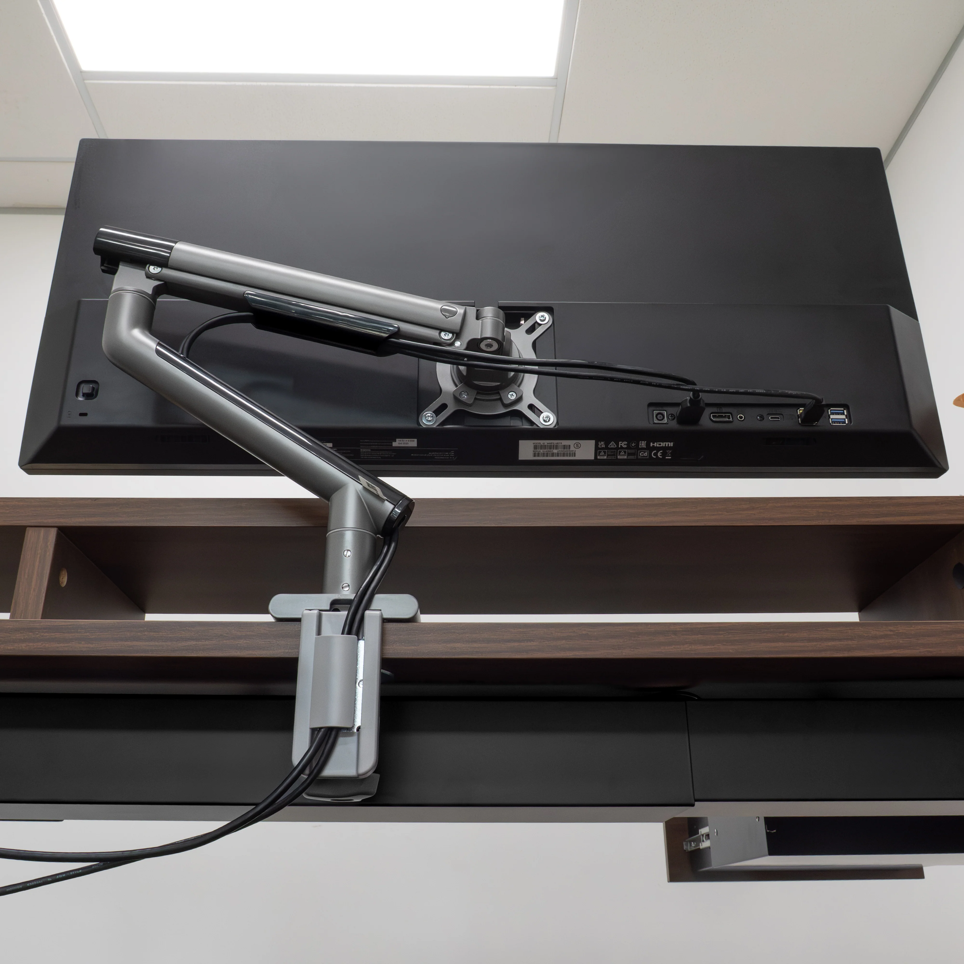 Desky Single Slim Aluminium Monitor Arm - Image 7