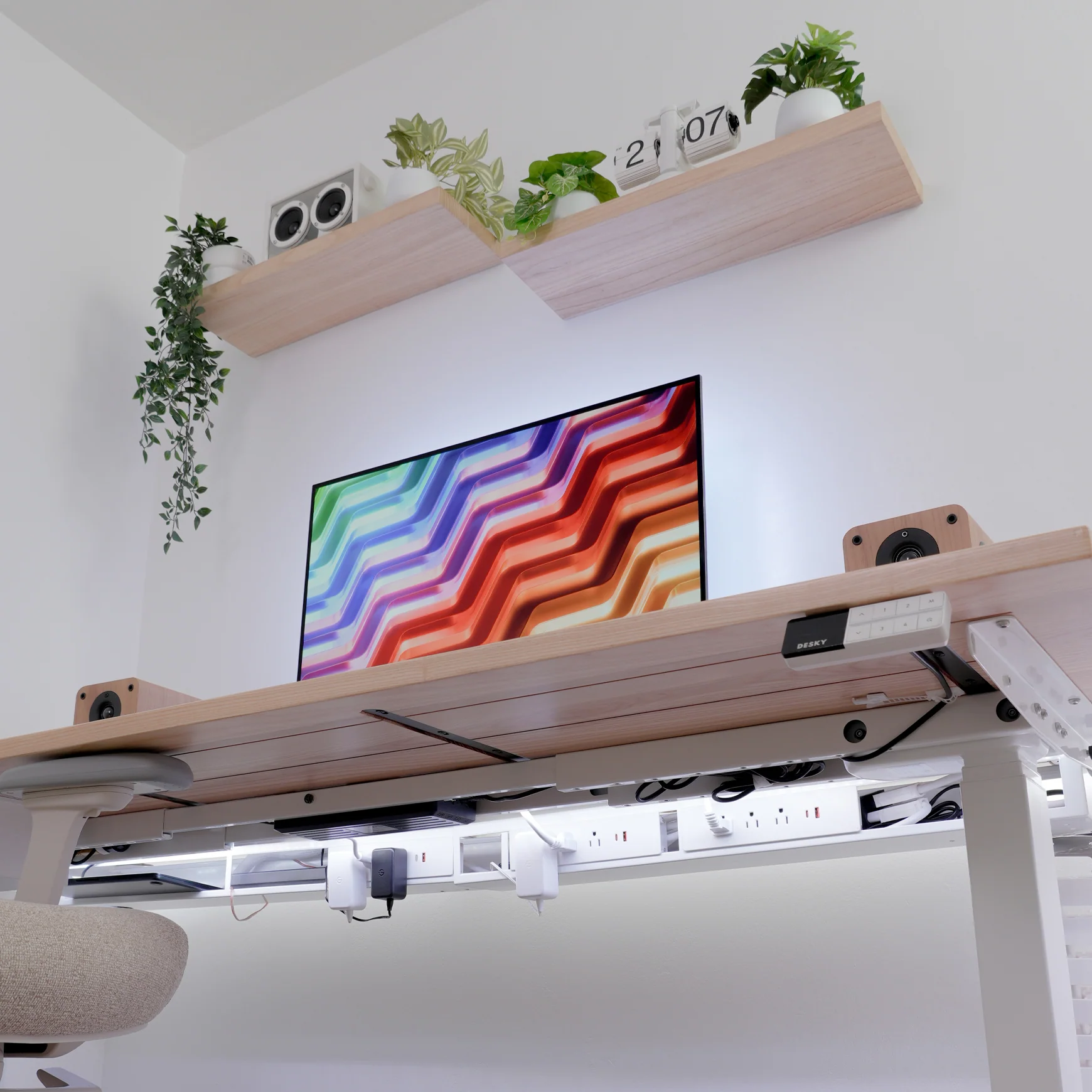 Desky Integrated Cable & Power Channel - Image 9