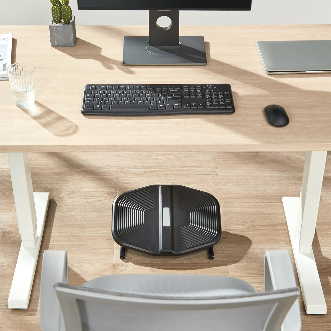 Desky Rippled Foot Rest - Image 3