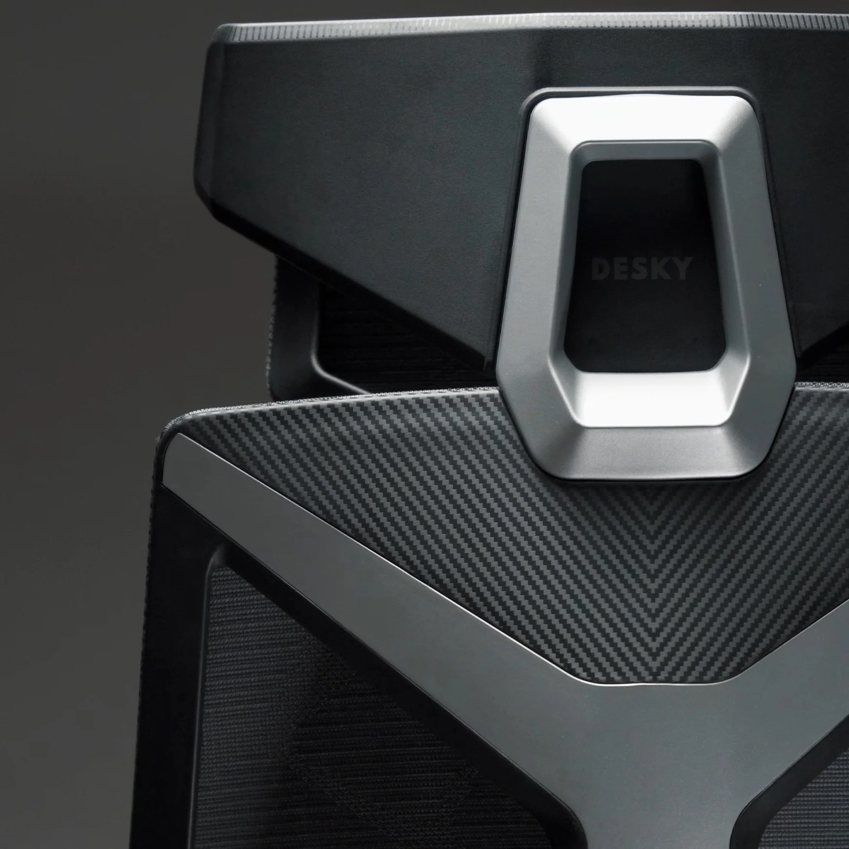 Desky Vanguard Gaming Chair - Image 13